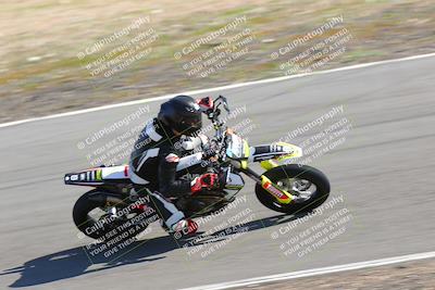 media/Feb-05-2023-Classic Track Day (Sun) [[c35aca4a42]]/Group 3/session 1 turn 9/